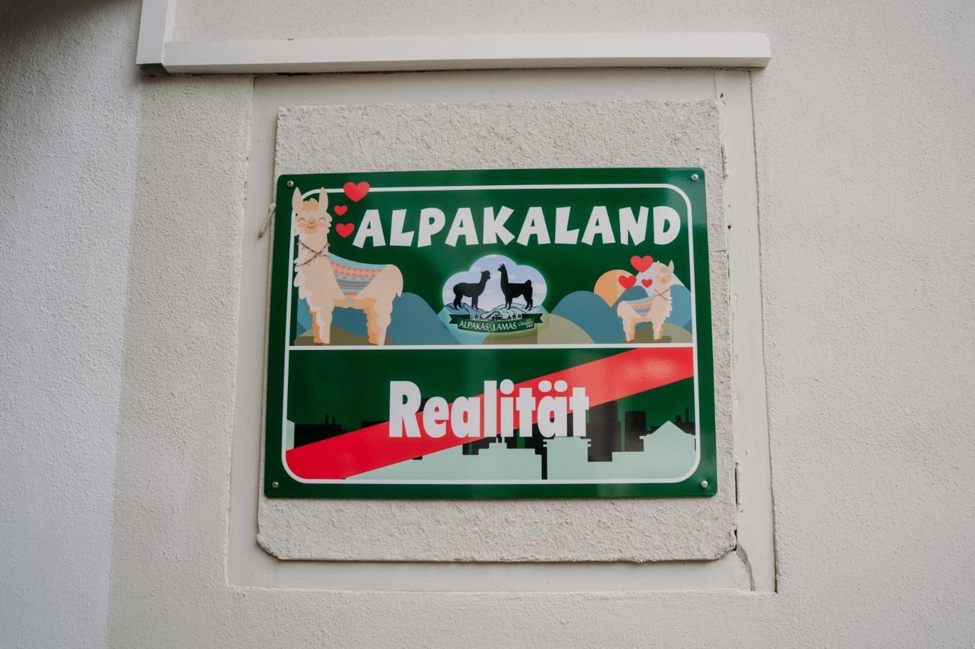 Alpakas, Lamas Und Rentiere Zum Gruenen See Grossdorf  Exterior photo